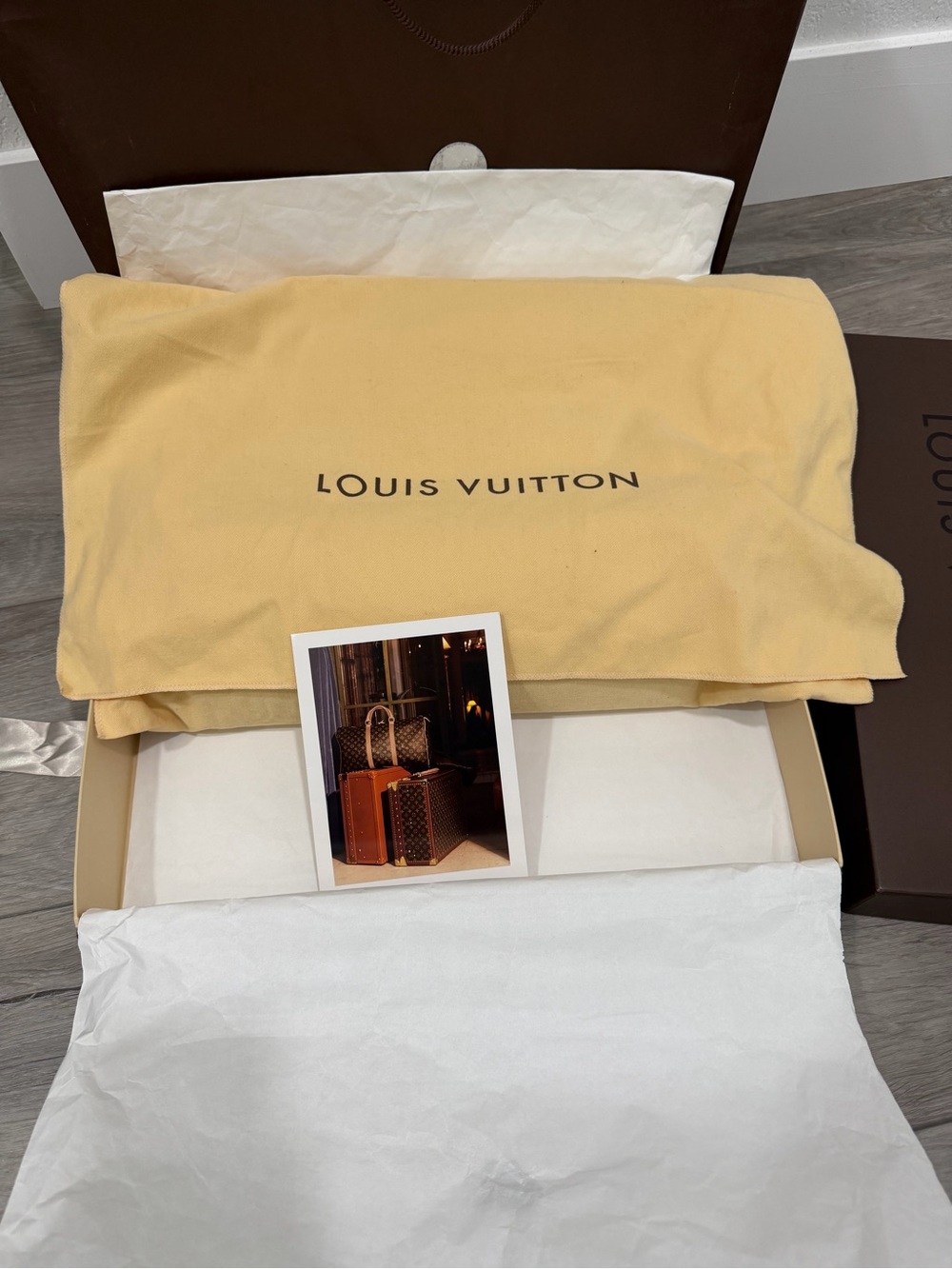 Louis Vuitton Neverfull MM tote in classic monogram canvas - Picture 3 of 14